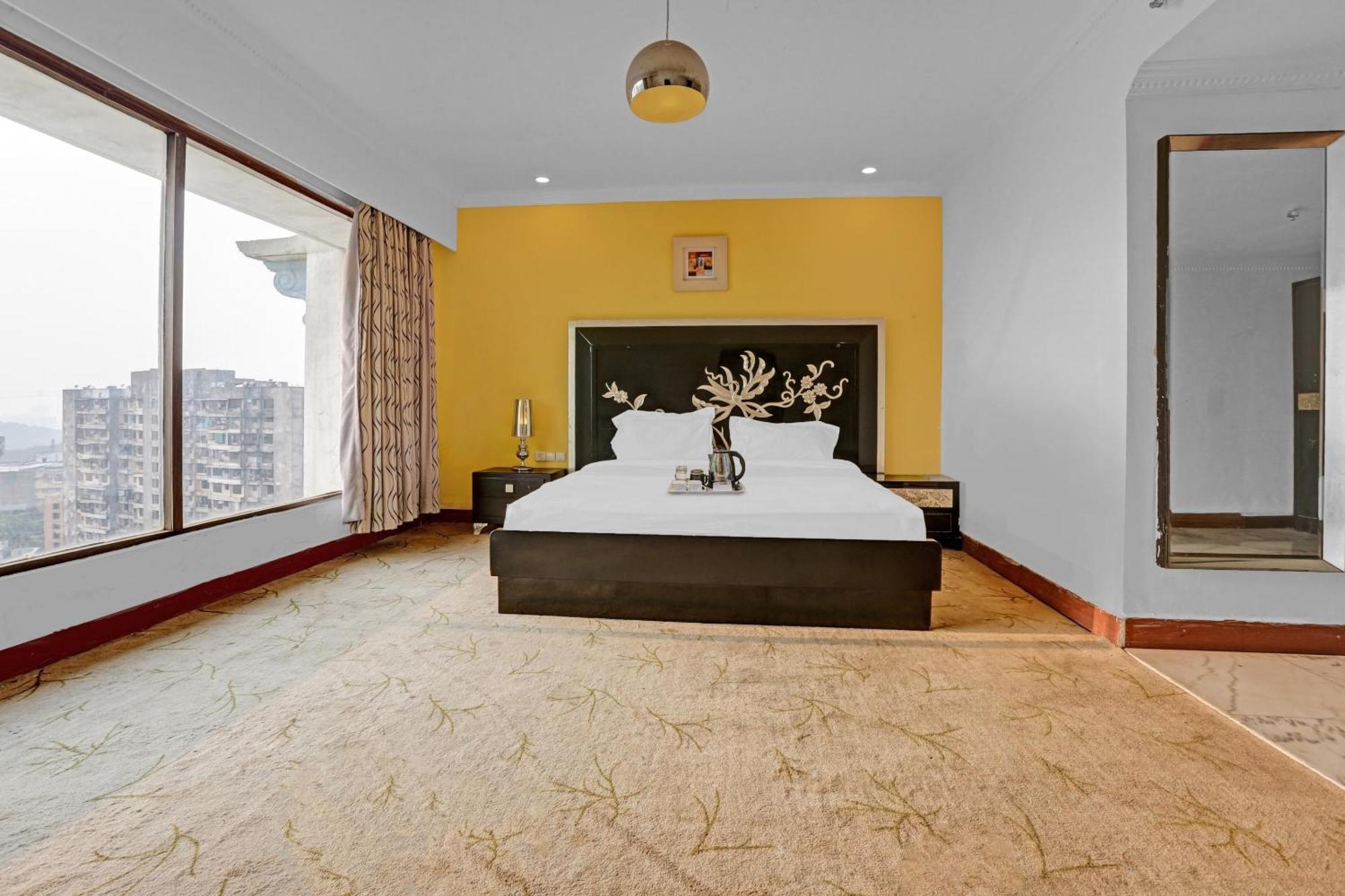 Townhouse Royal Palms Hotel - Mumbai — Photos 2